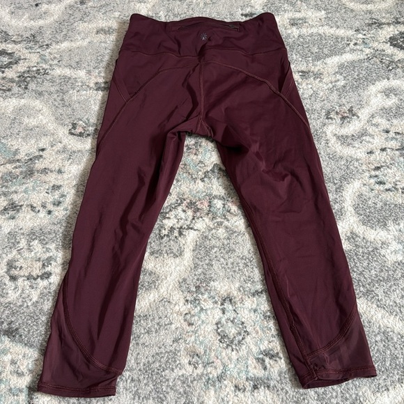 Athleta Lightening Cropped Leggings - Picture 6 of 10